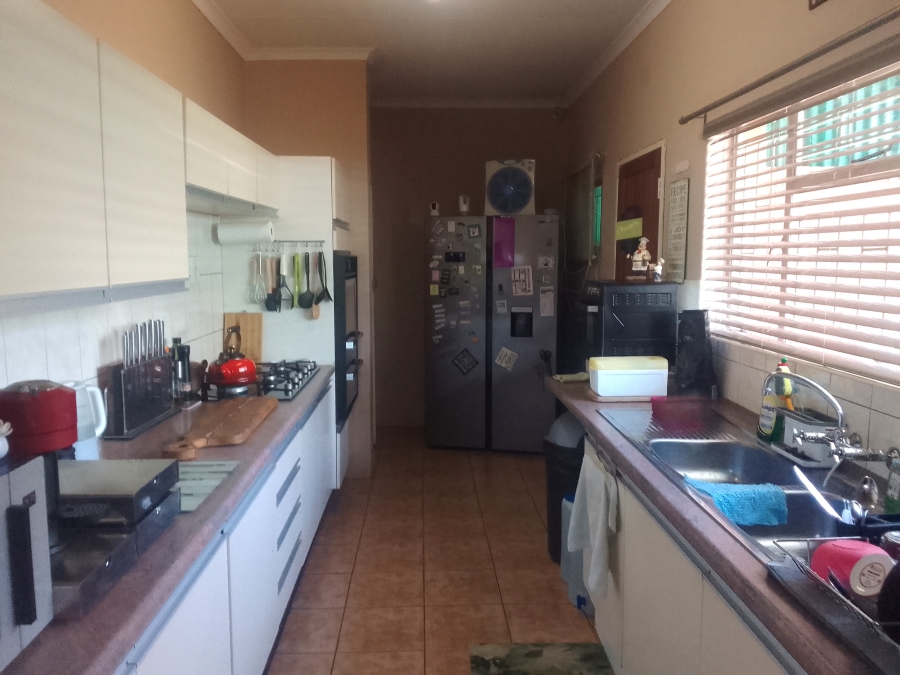 3 Bedroom Property for Sale in Geelhoutpark North West